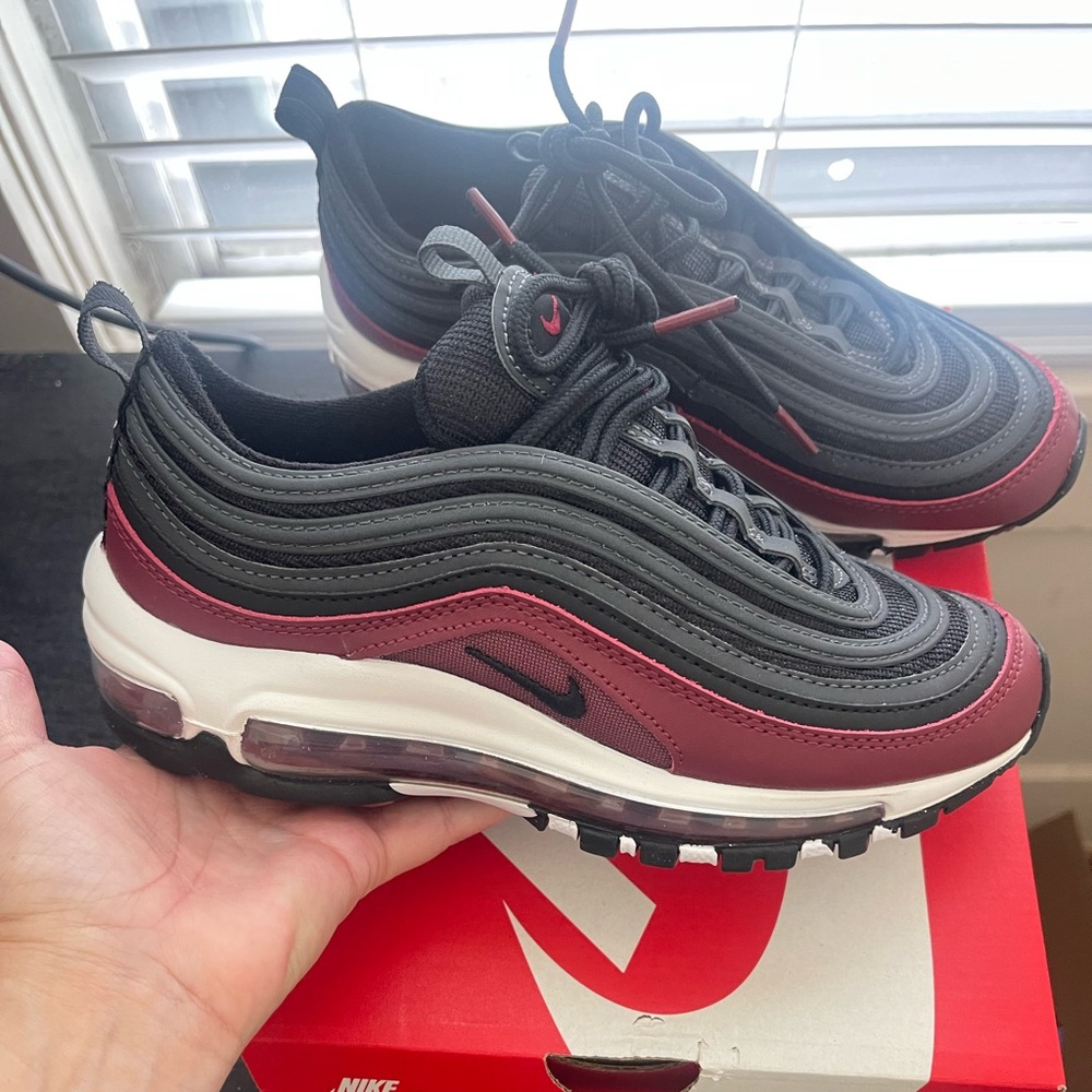 NIKE AIR MAX 97